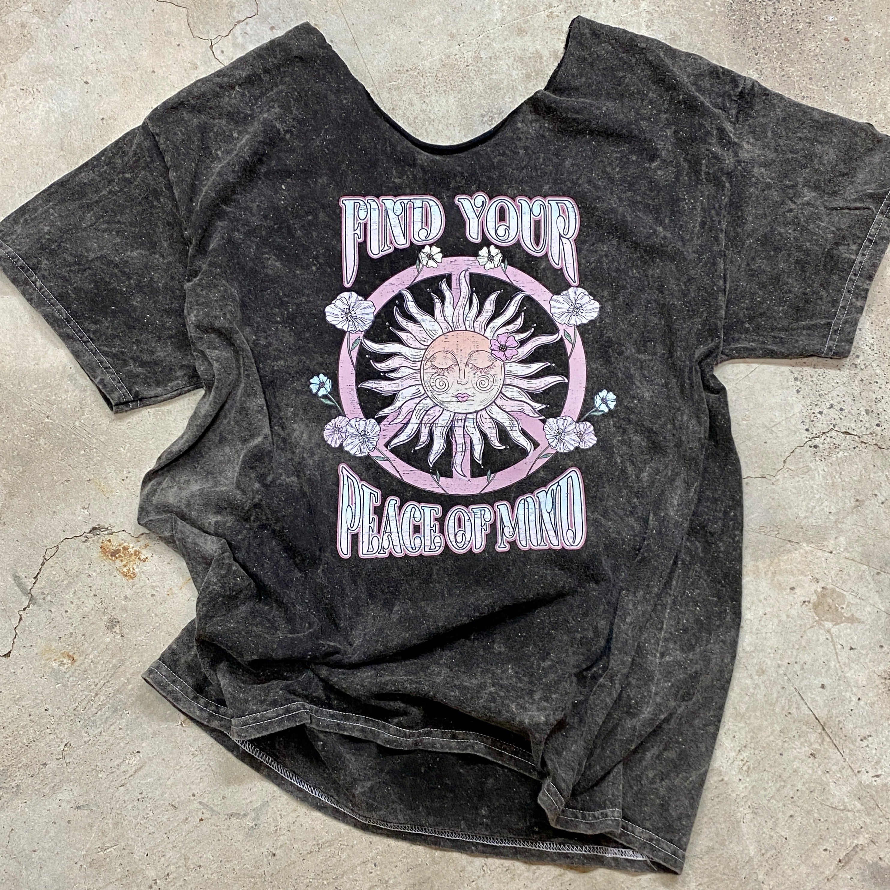 Dark & Divine-Find your own Peace Tee-BOM-Boutique on Main -everything, graphic tee, new arrivals, Spring 23, tops